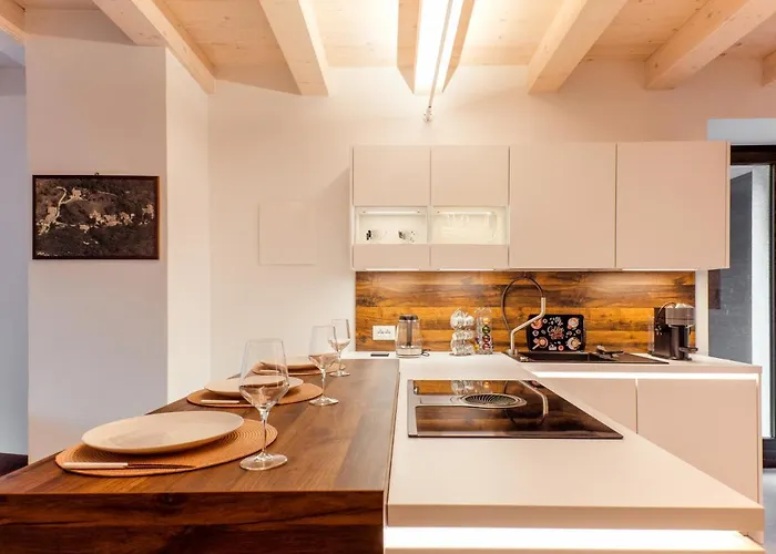 Ca Luigia In Montorfano Apartment